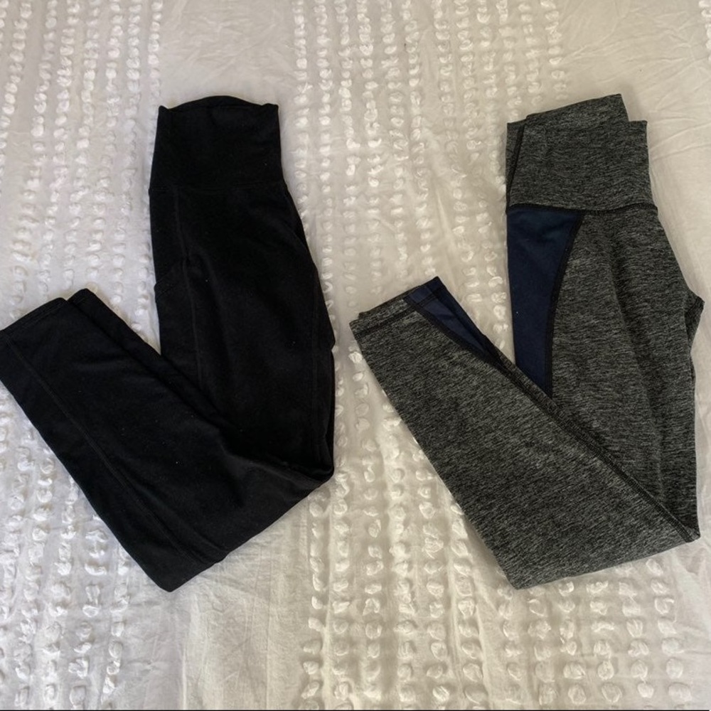 2 pairs of aerie leggings